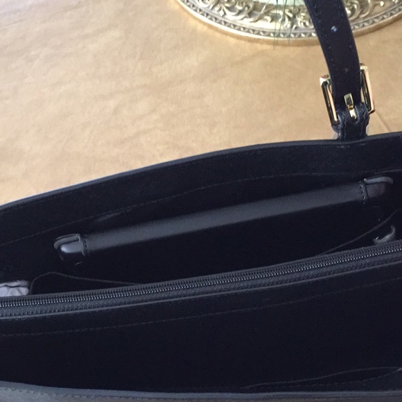 🆕Tory Burch YORK Large Leather tote in Black. NWT - Picture 4 of 8